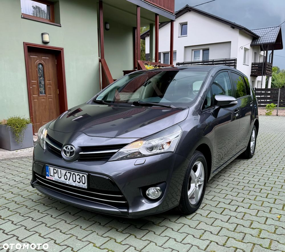 Toyota Verso 1.8 Premium 7os - 1