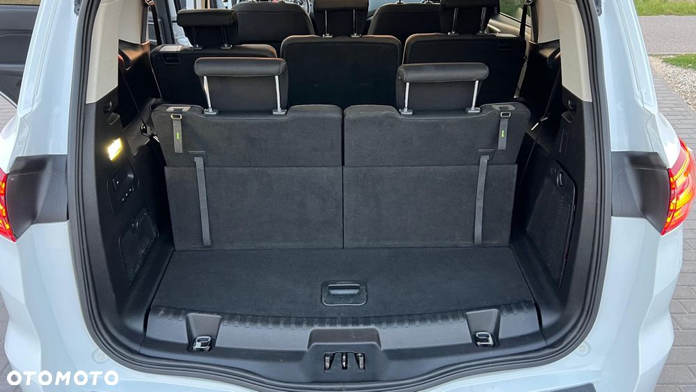 Ford S-Max - 16