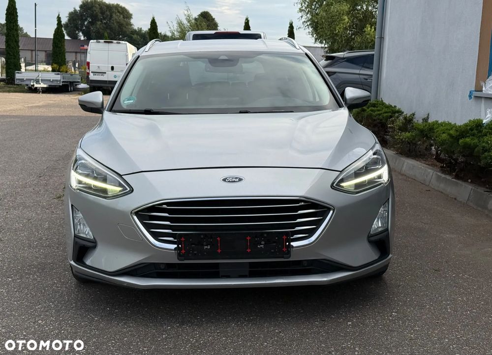 Ford Focus 2.0 EcoBlue STart-Stopp-System TITANIUM - 4