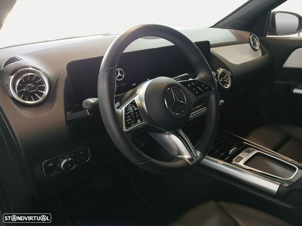 Mercedes-Benz GLA 180 d - 7