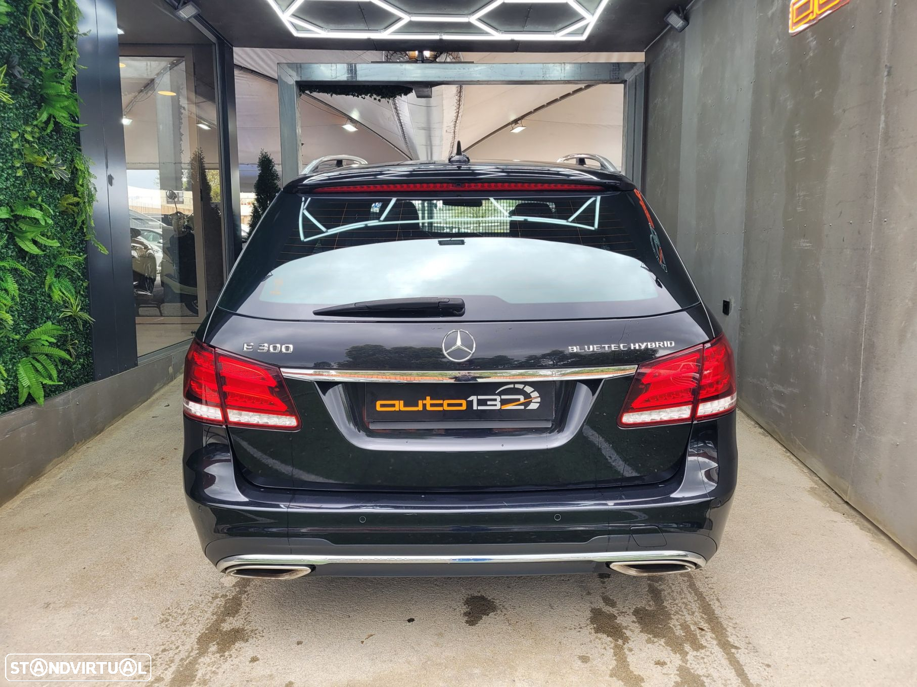 Mercedes-Benz E 300 Bluetec Hybrid Avantgarde - 5