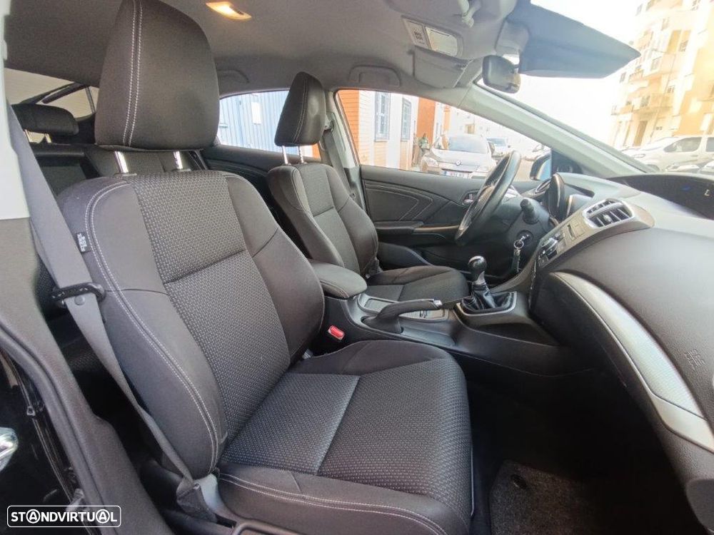 Honda Civic 1.4 i-VTEC Sport Black Edition - 14