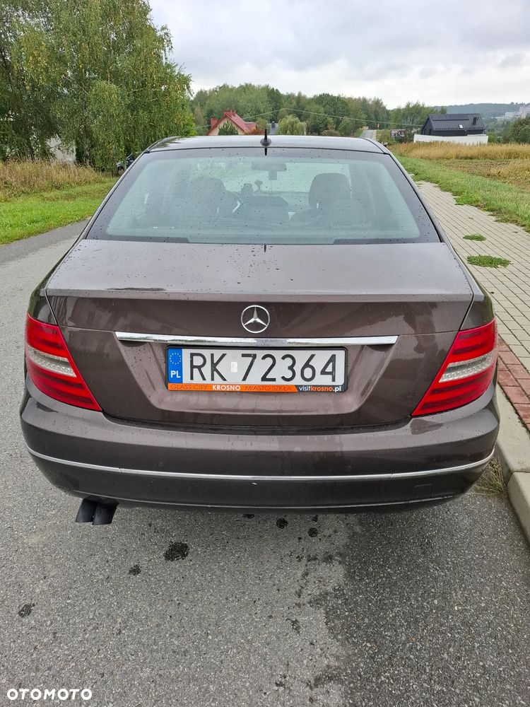 Mercedes-Benz Klasa C 250 CDI BlueEff Avantgarde - 8