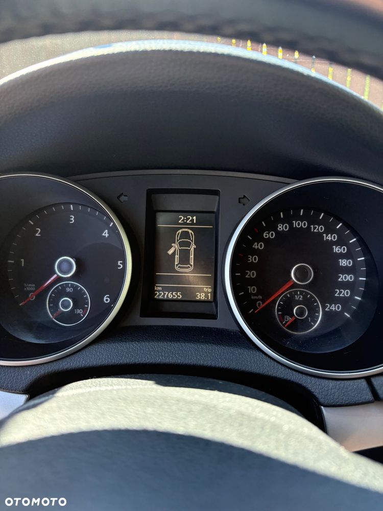 Volkswagen Golf 2.0 TDI Highline - 10