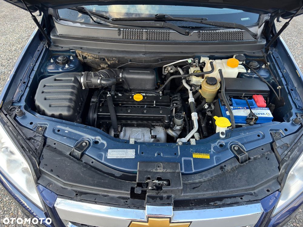 Chevrolet Captiva 2.4 LS 5os - 28
