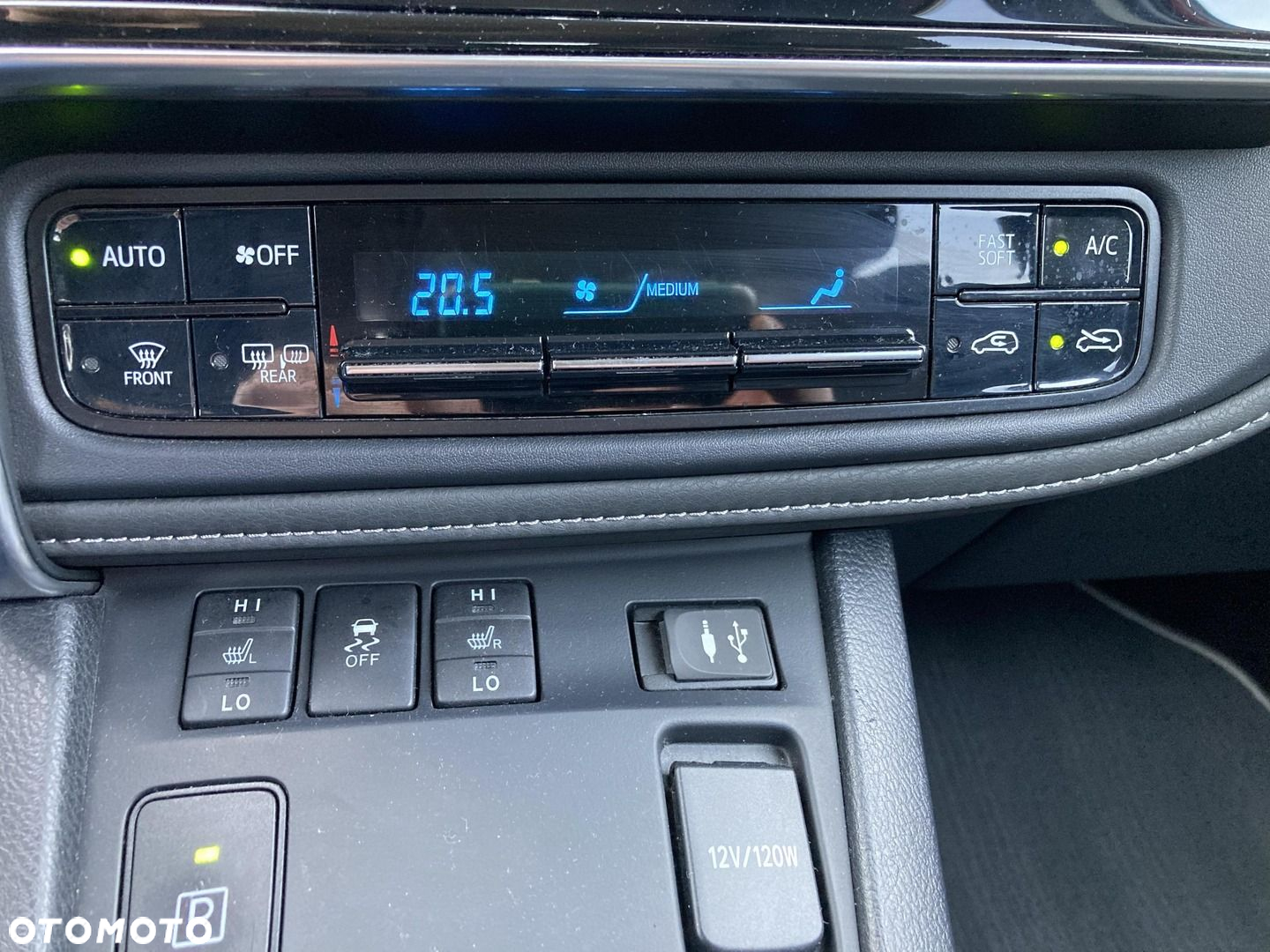 Toyota Auris - 20