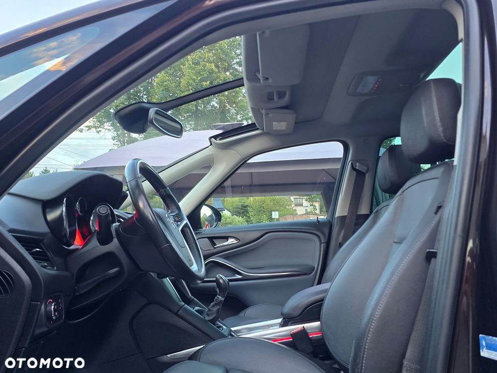 Opel Zafira 1.4 T Cosmo - 36