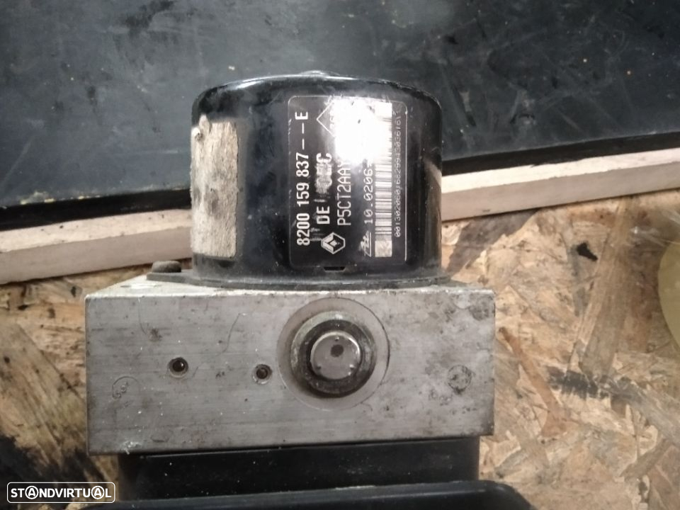 Modulo ABS Renault Laguna 8200159837   E - 5