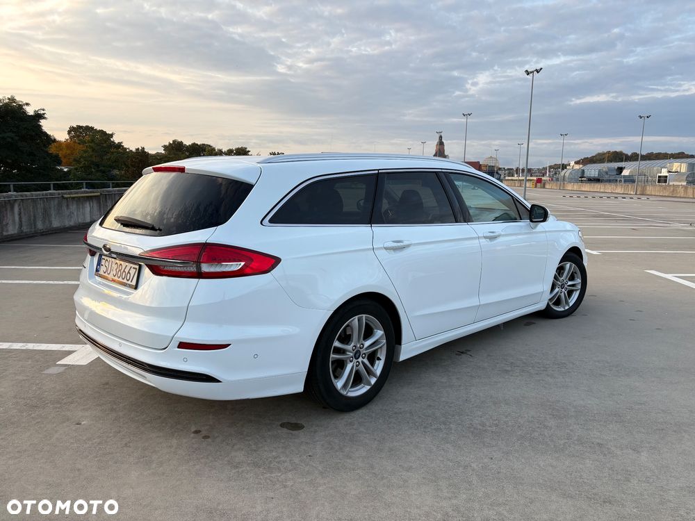 Ford Mondeo - 4