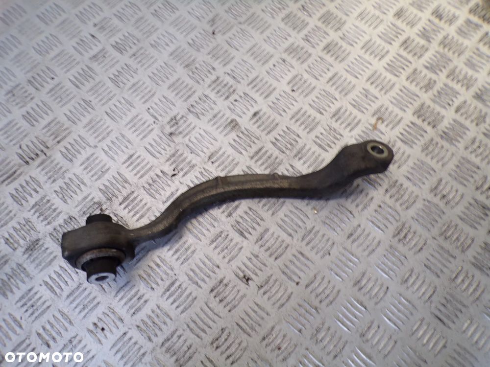 WAHACZ LEWY PRAWY PRZÓD MERCEDES W212 LIFT - 3