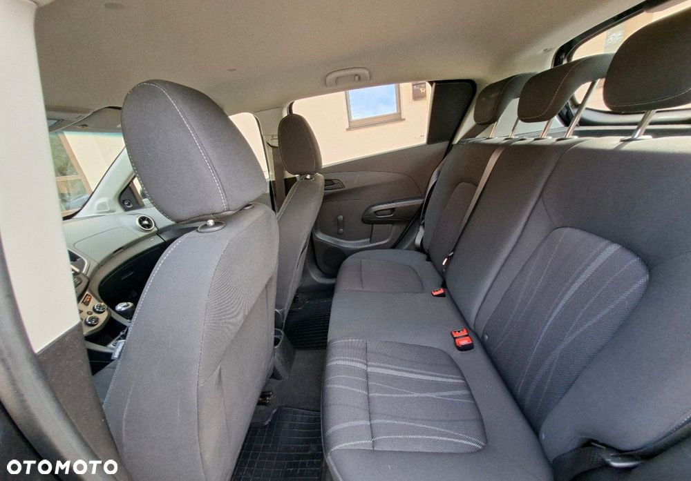 Chevrolet Aveo - 18