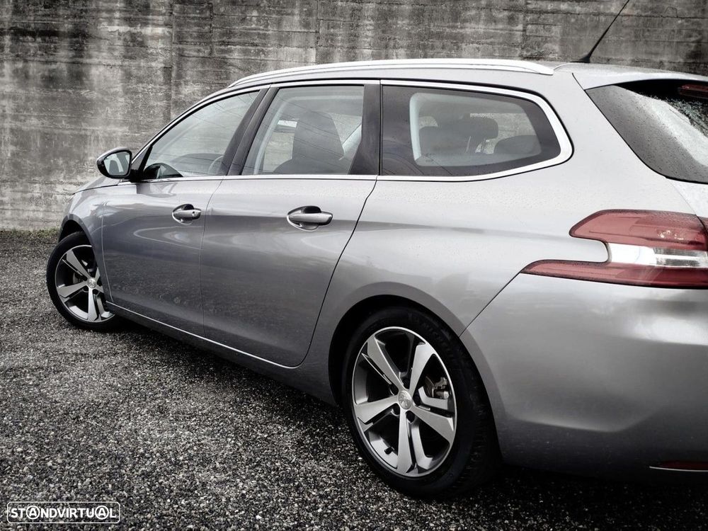 Peugeot 308 SW 1.2 PureTech Allure J17 - 14