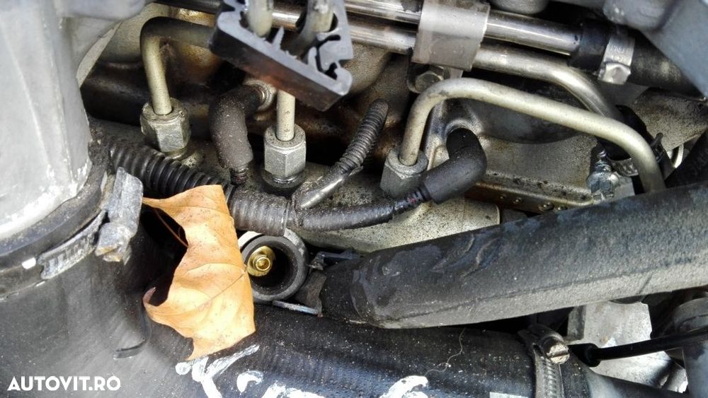 Rampa injectoare Volvo S60 2.4 D din 2003 - 1