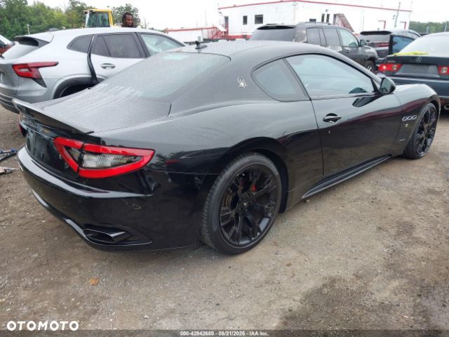 Maserati GranTurismo S Automatik - 5
