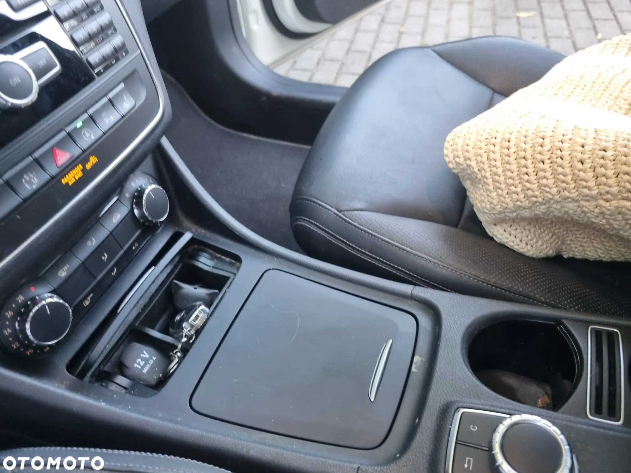 Mercedes-Benz GLA - 10