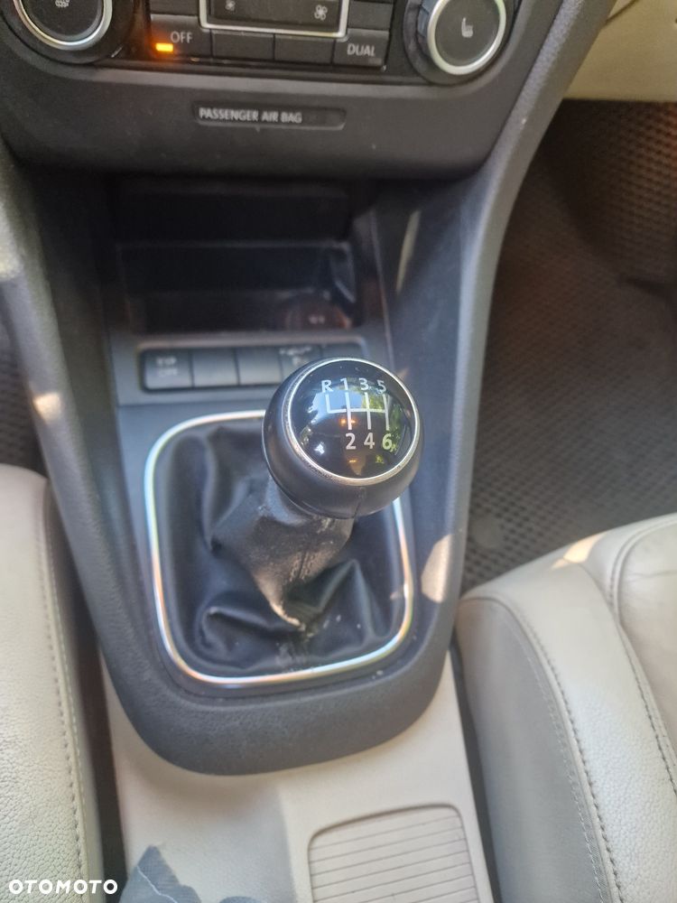Volkswagen Golf - 11