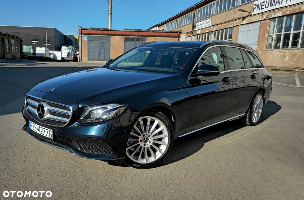 Mercedes-Benz Klasa E 200 d 9G-TRONIC Exclusive - 3
