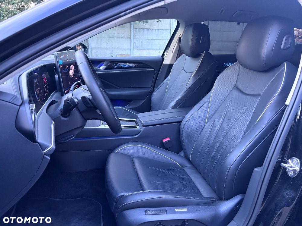 Volkswagen Passat 2.0 TDI SCR 4Mot Style DSG - 13