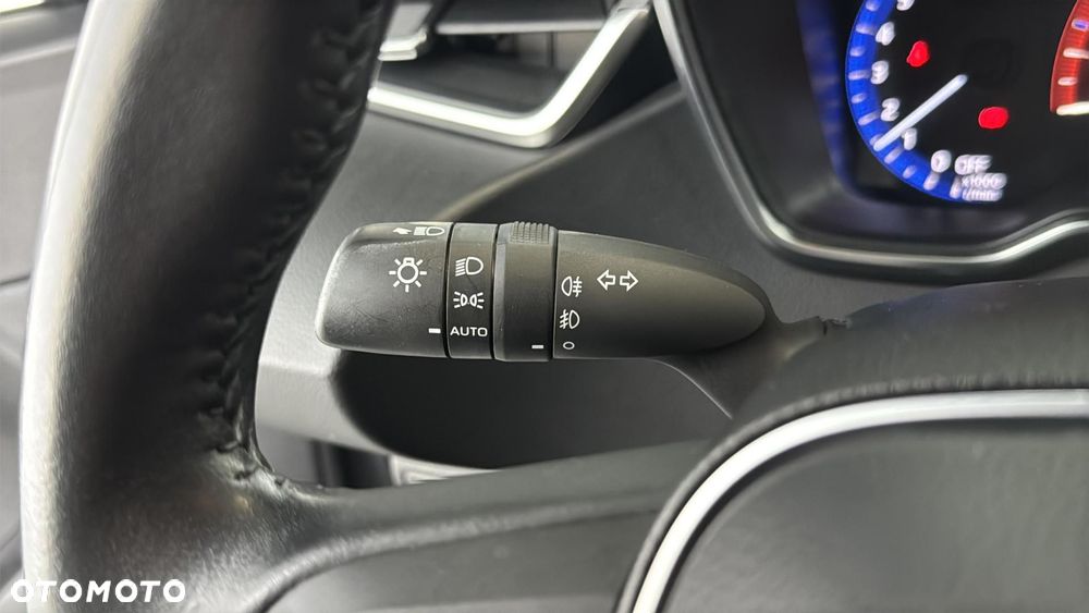 Toyota Corolla 1.8 Hybrid GPF Comfort - 26