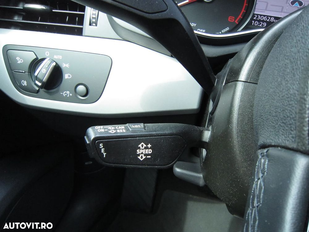 Audi A4 Avant 30 TDI S tronic advanced - 24