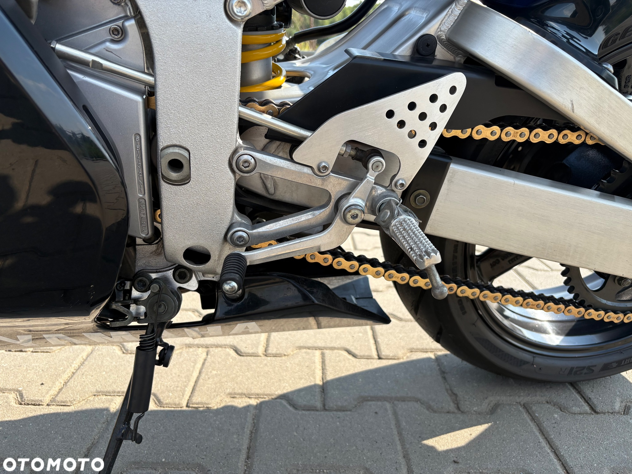 Yamaha YZF - 10