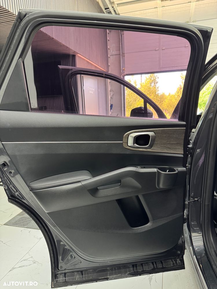 Kia Sorento - 8