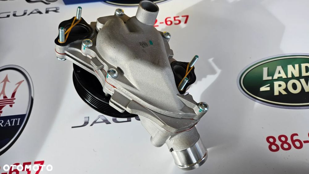 Jaguar XJ 351 3.0 SC 306PS 340 KM 5.0  508PN 385 KM 5.0 SC 510KM 508PS Pompa wody MAGNETI MARELLI - 3