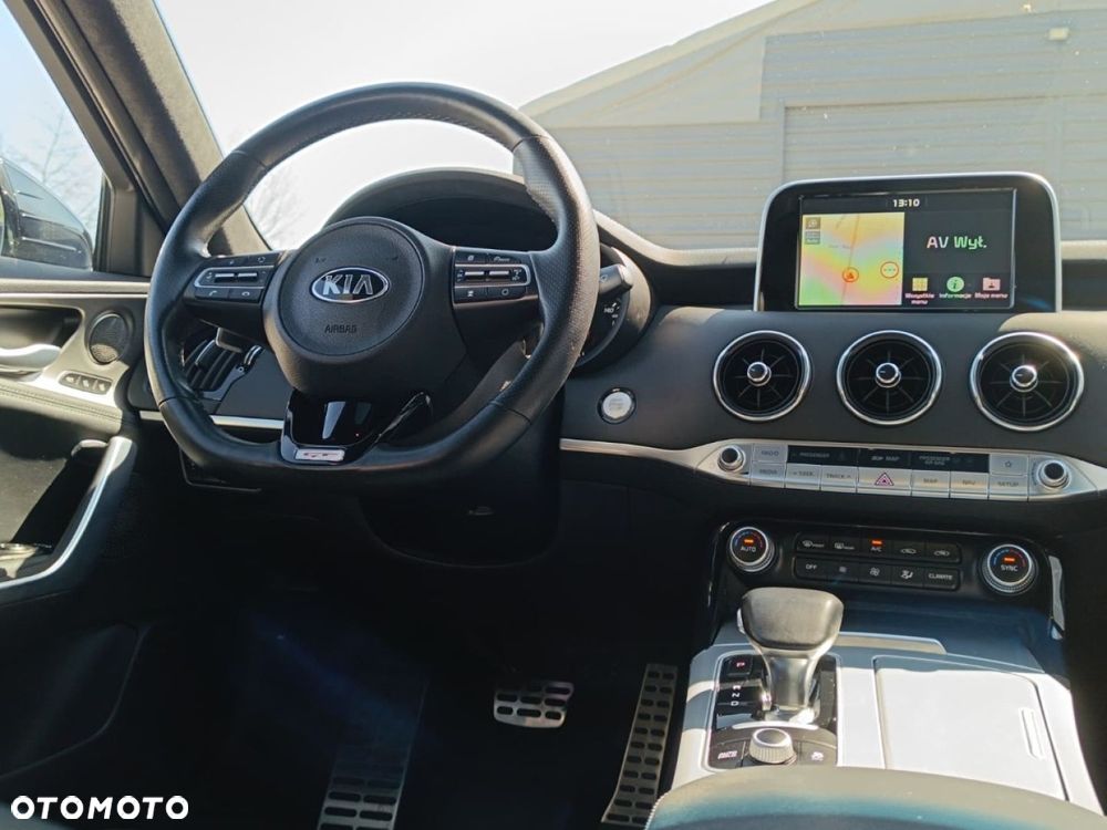 Kia Stinger - 29