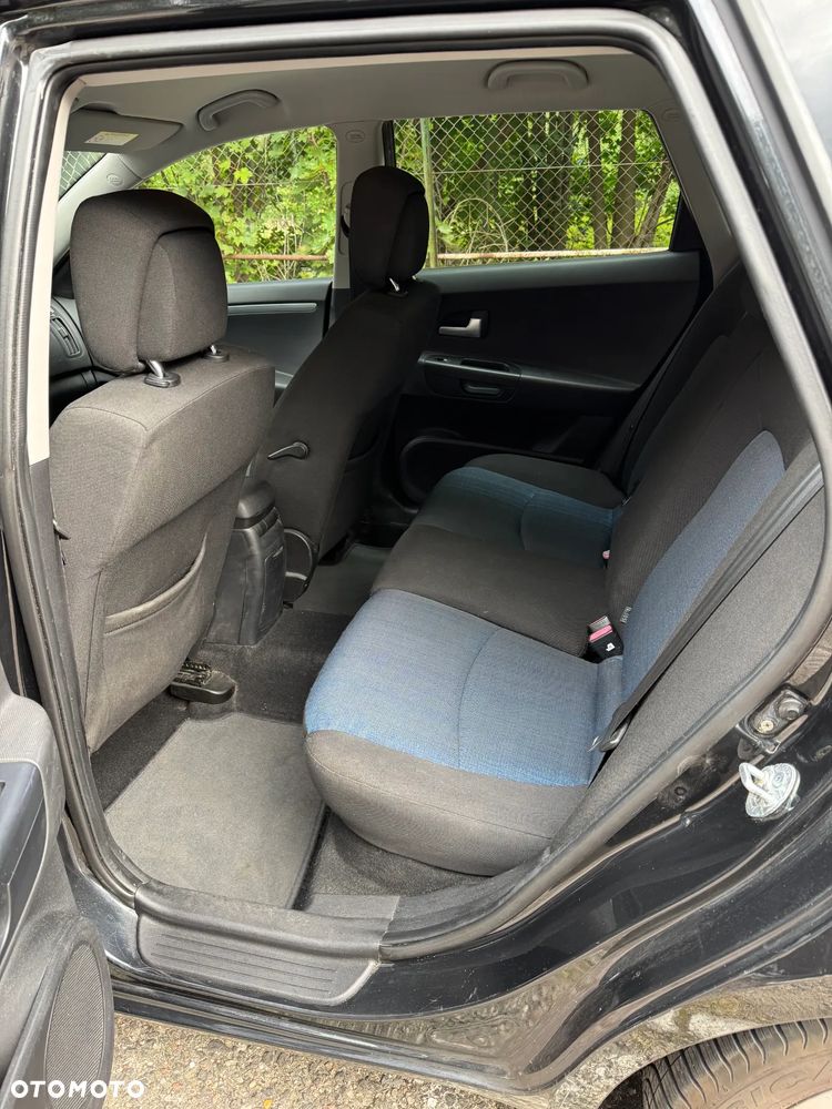 Kia Ceed - 5