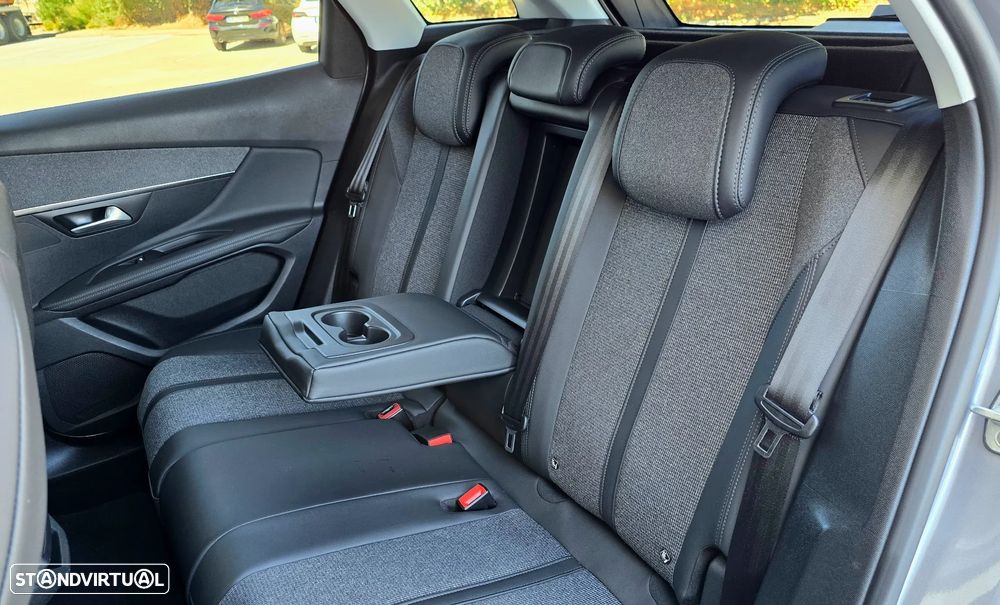 Peugeot 3008 1.2 PureTech Allure Grip Control - 27