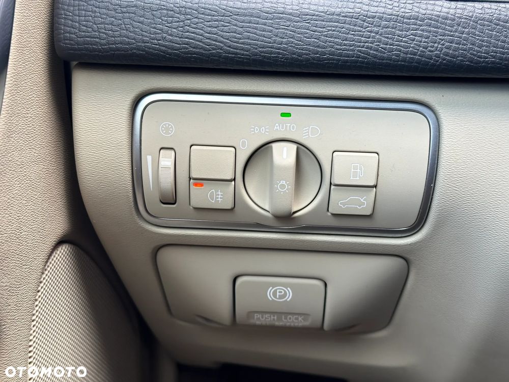 Volvo XC 60 - 19
