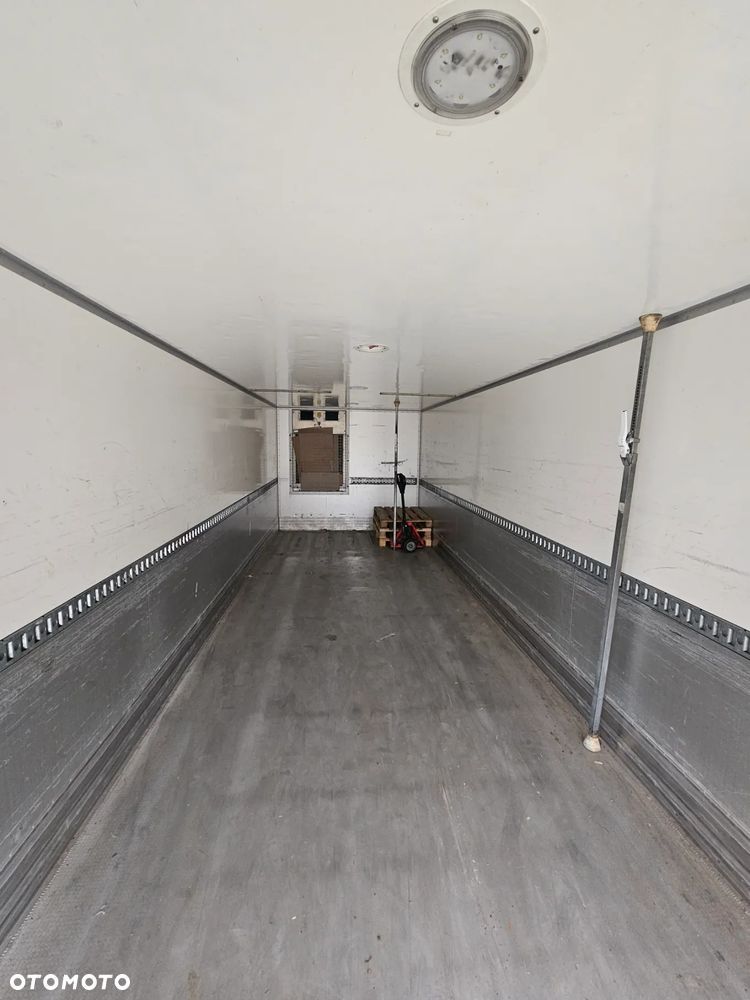 Mercedes-Benz AXOR 1824 - 6