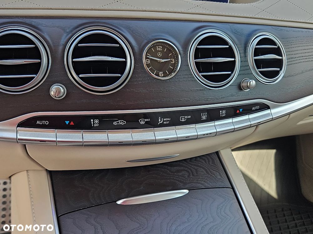 Mercedes-Benz Klasa S 560 4-Matic L 9G-TRONIC - 32