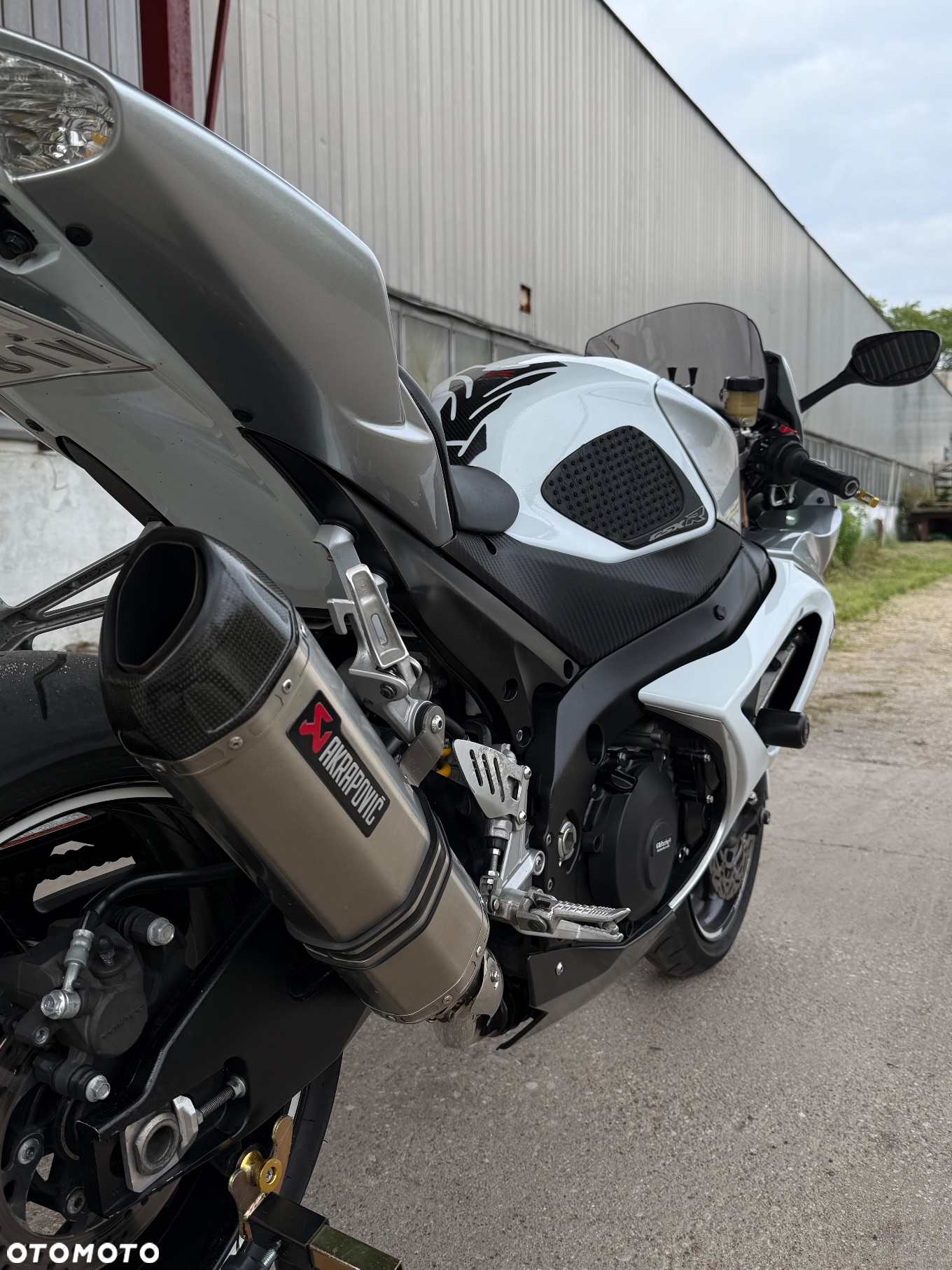 Suzuki GSX-R - 4