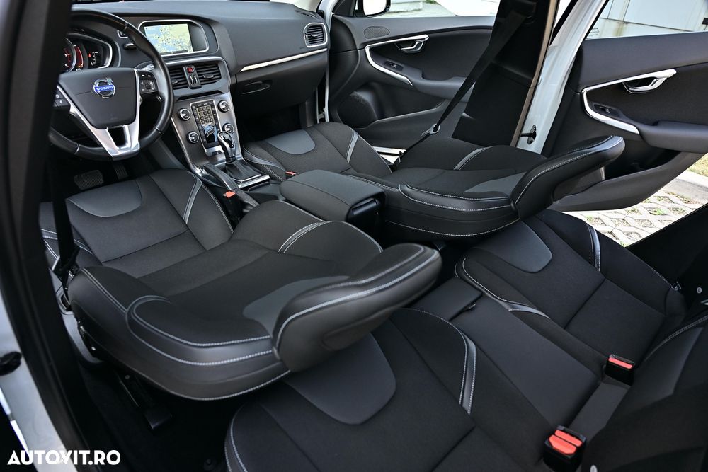 Volvo V40 D3 Geartronic - 19