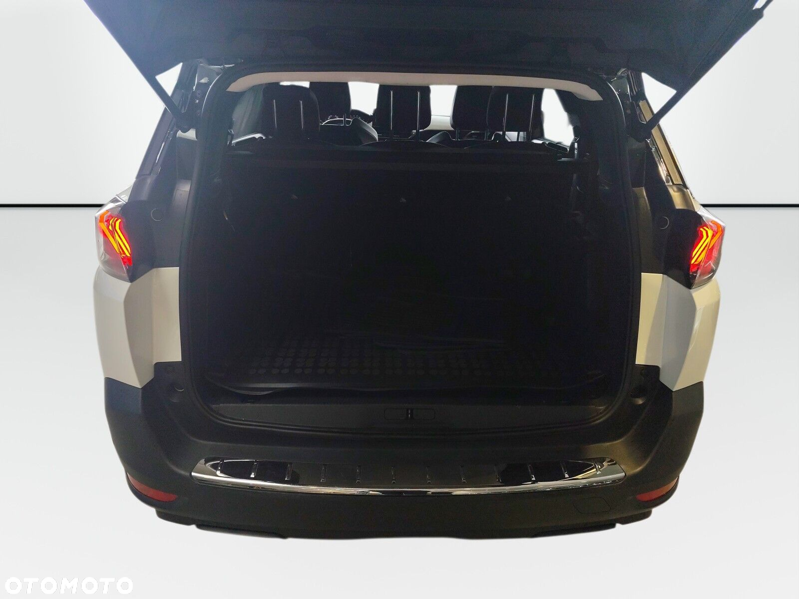 Peugeot 5008 - 17