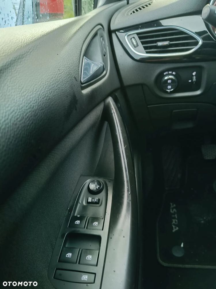 Opel Astra 1.4 T Elite S&S - 17