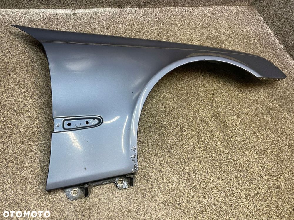 Blotnik prawy przod przedni Mercedes W211 C353 353U TEALLITE BLUE METALLIC - 7