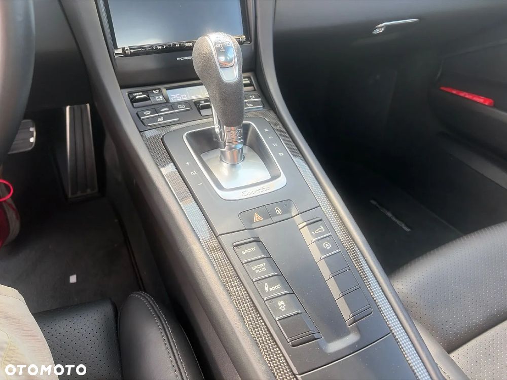 Porsche 911 Turbo S - 7