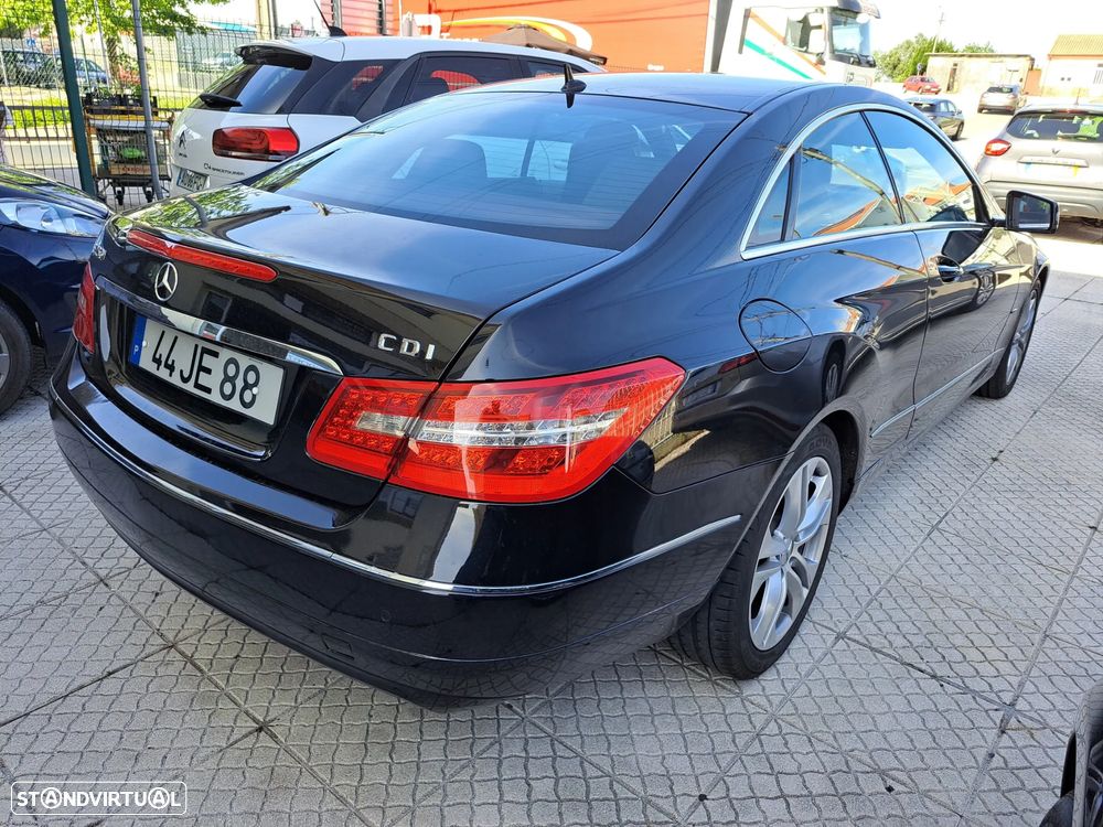 Mercedes-Benz E 250 CDi Avantgarde BlueEfficiency - 4
