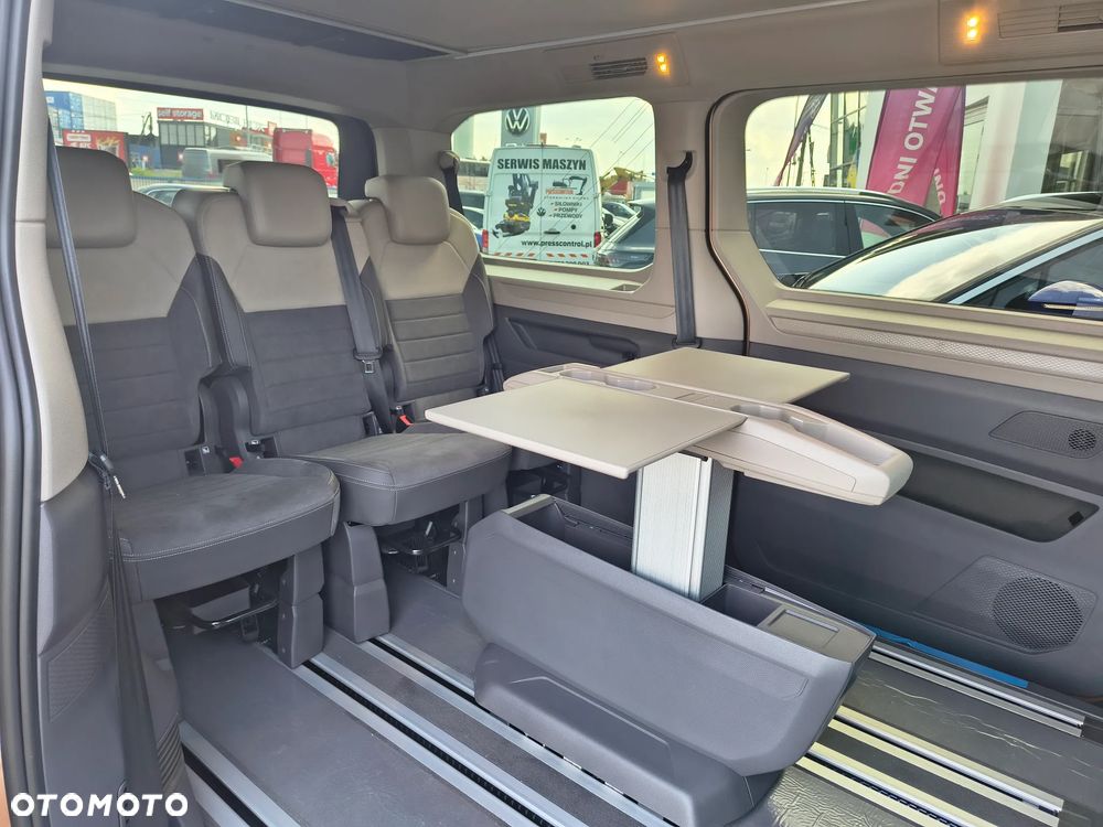 Volkswagen California - 11