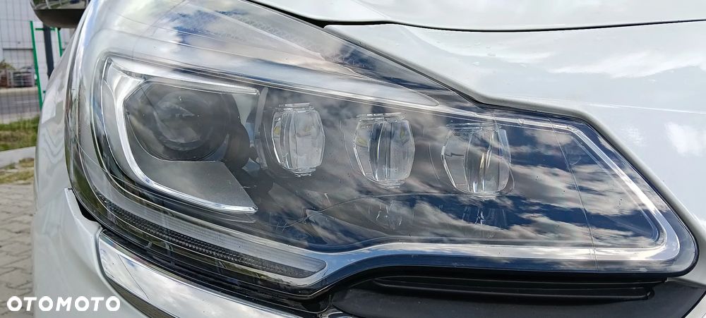 Citroën DS3 PureTech 110 Start & Stop EAT6 SportChic - 15