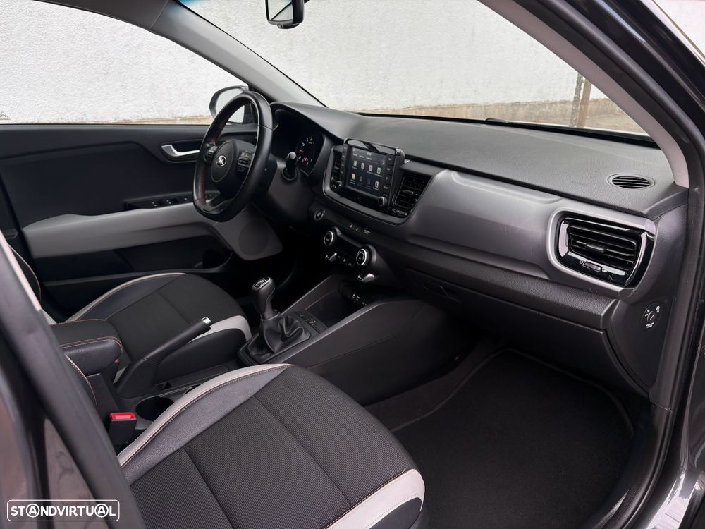 Kia Stonic 1.0 T-GDI Tech - 12