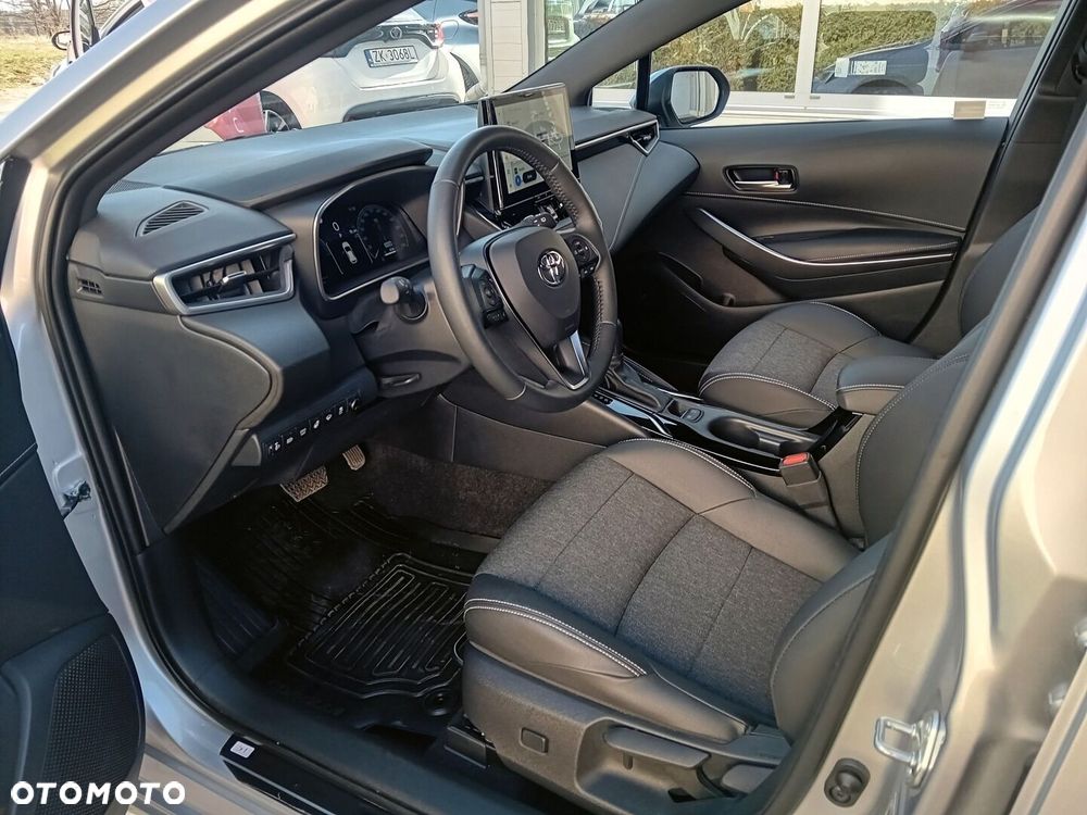 Toyota Corolla 1.8 Hybrid Style - 11