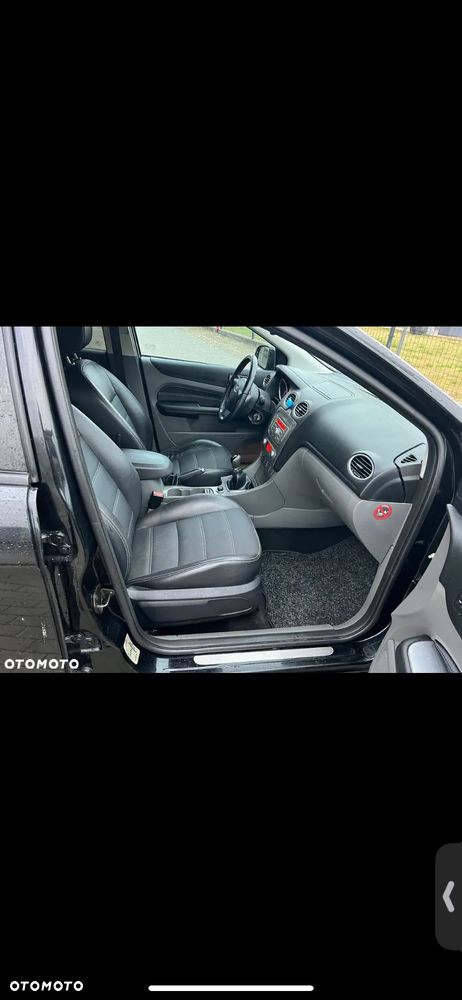Ford Focus 1.8 Titanium - 8