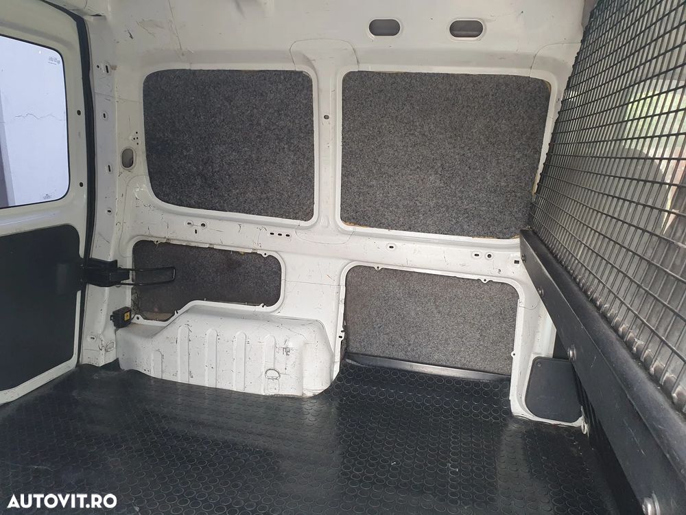 Citroën Berlingo 1.6 HDi Attraction - 13
