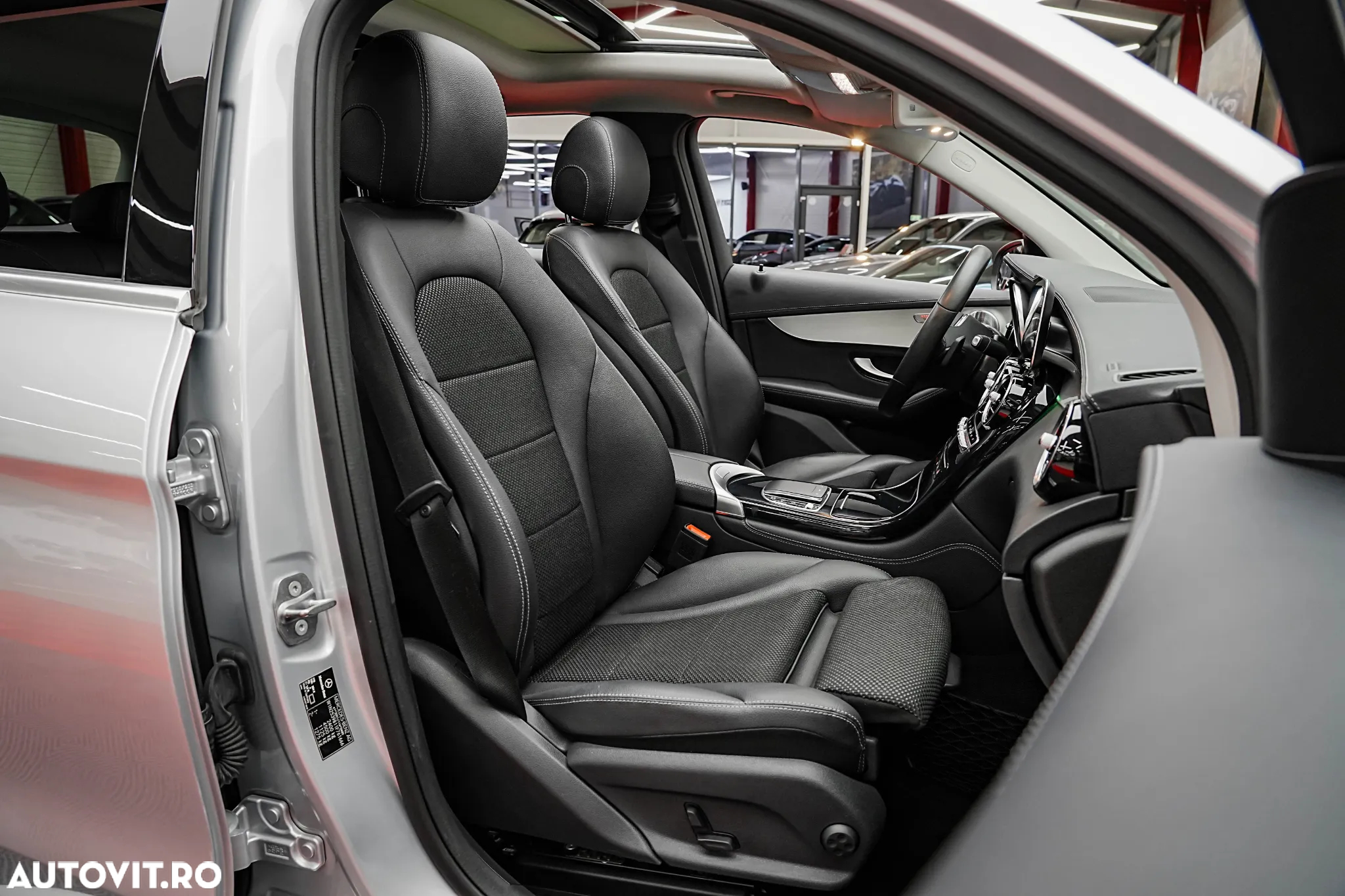 Mercedes-Benz GLC 200 4Matic 9G-TRONIC AMG Line Plus - 6