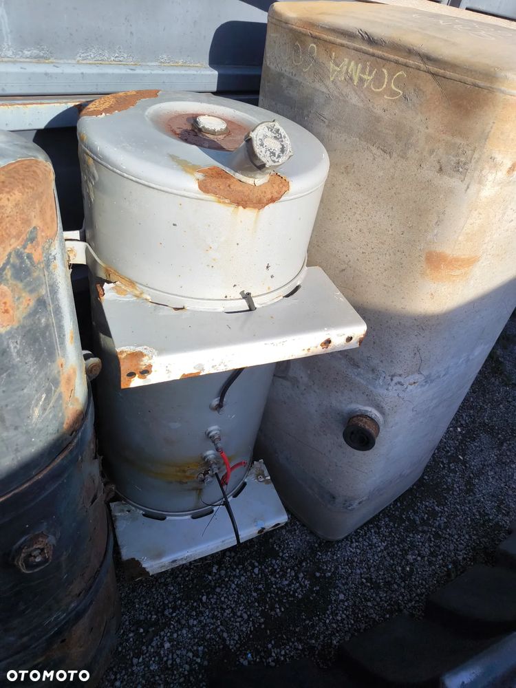 Zbiornik paliwa chłodnia do agregatu Carrier thermoking - 2