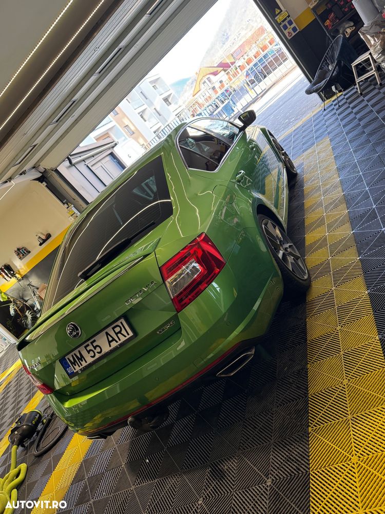 Skoda Octavia 2.0 TSI RS - 5