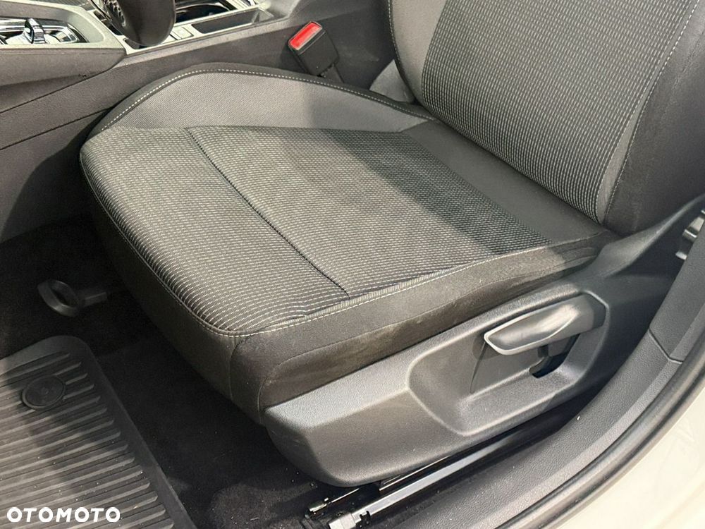 Skoda Octavia 2.0 TDI Ambition DSG - 18